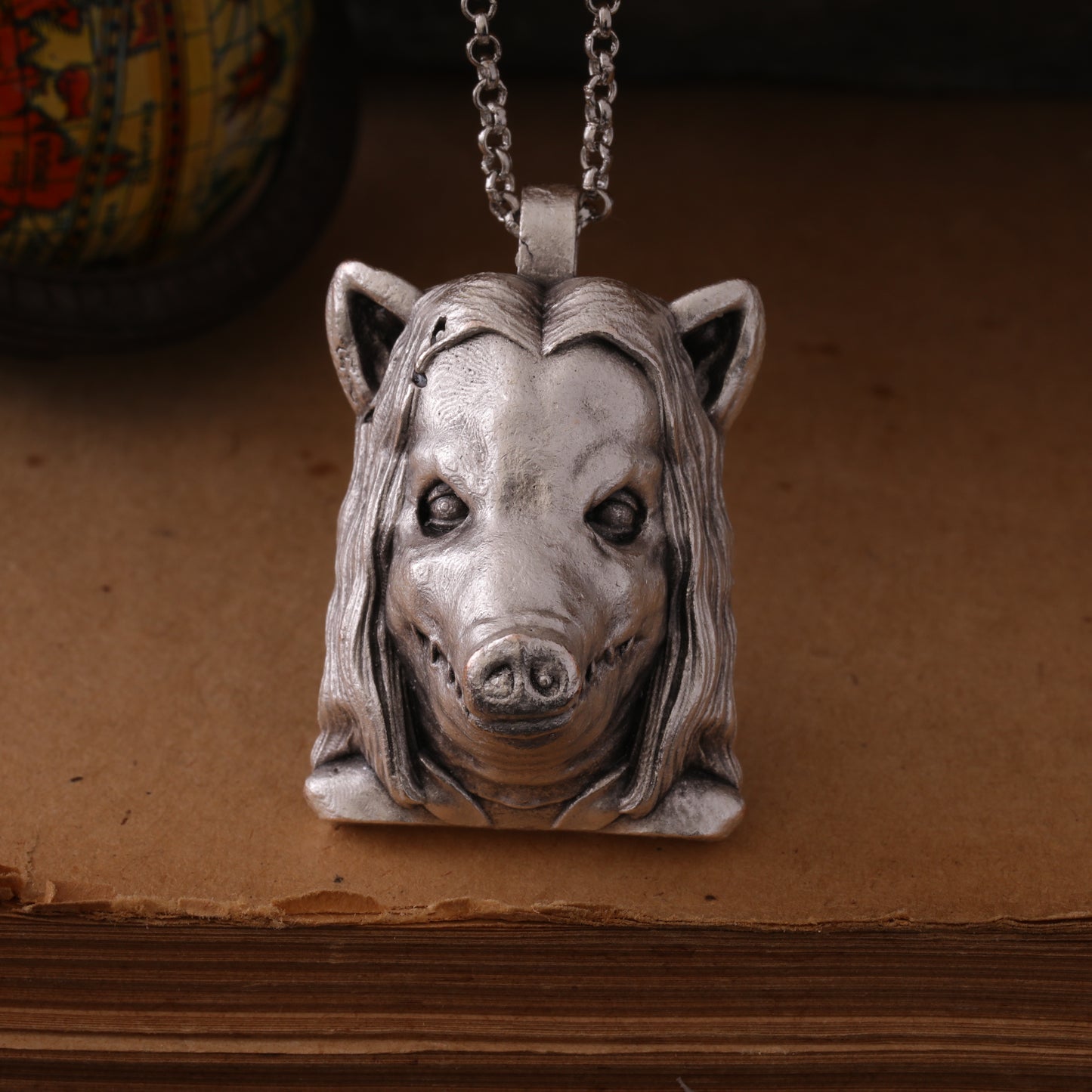 Saw X Pig Mask Silver Hand-Carved Pendant – A Haunting Tribute to the Jigsaw Legacy