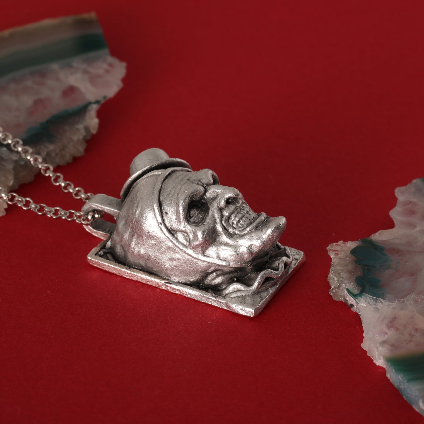 Terrifier Art the Clown Silver Hand-Carved Pendant – A Dark Tribute to the Iconic Horror Villain